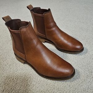 Clarks Womens Brown British Tan Leather Chelsea Boots